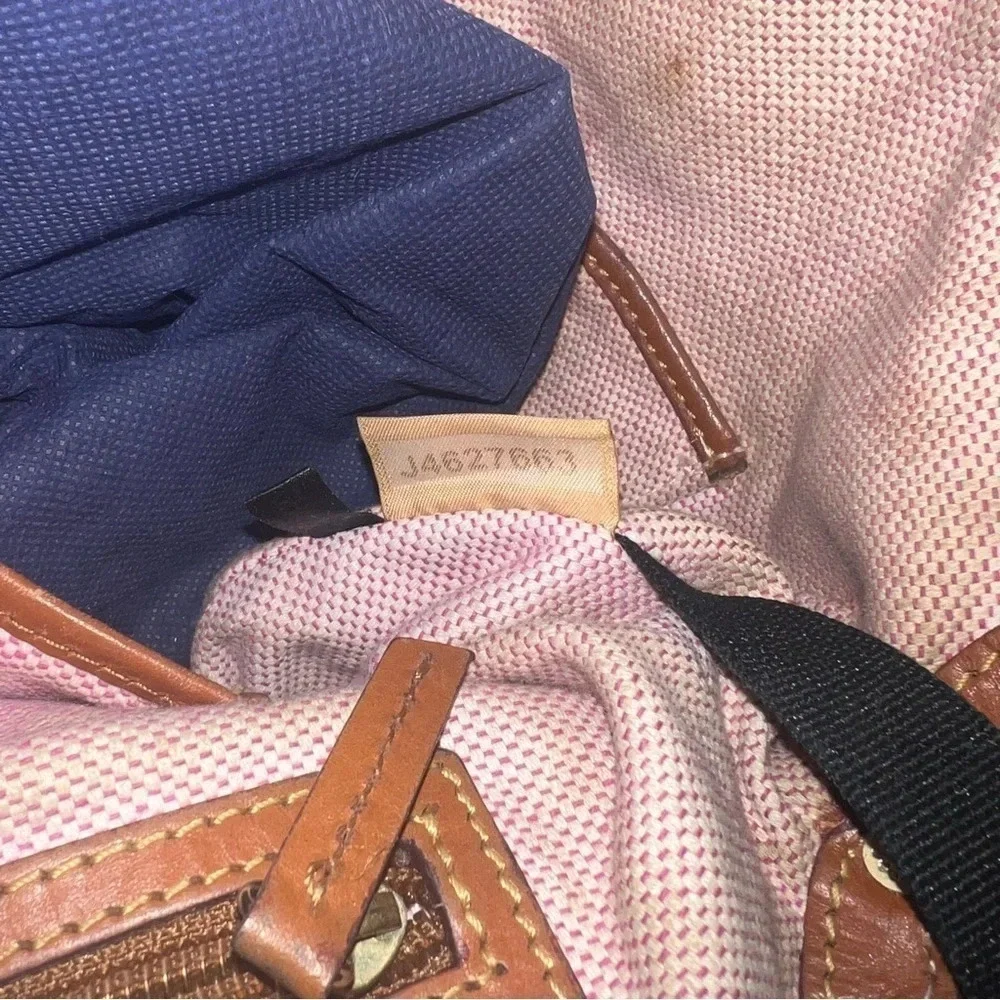 Vintage Dooney & Bourke Black Pebbled Grain Leather Hand Bag ❤️